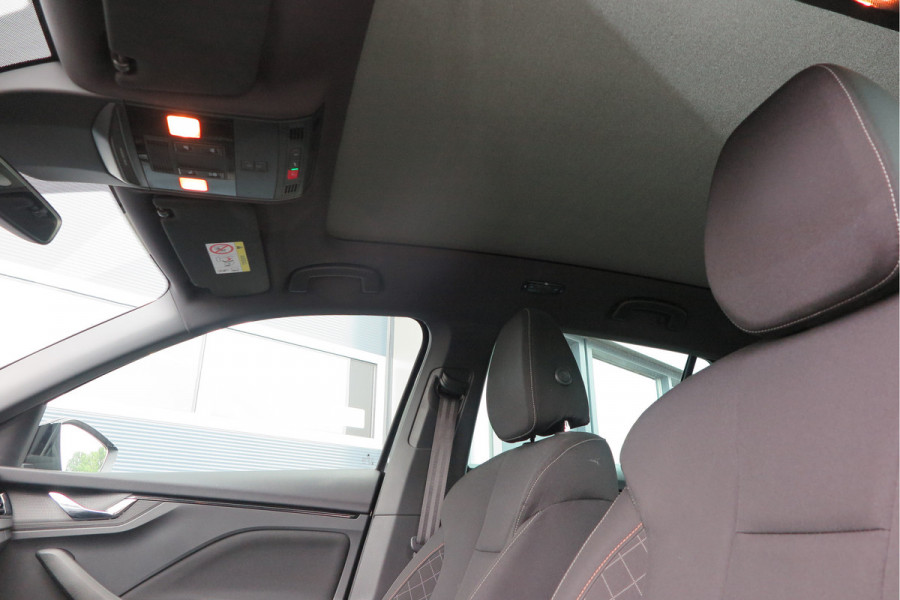 Škoda SCALA 1.0 TSI 110pk H6 Sport Business. Panoramadak , Led, Stoelverwarming, Achteruitrijcamera , PDC , Carplay , (navigatie via carplay) DAB+