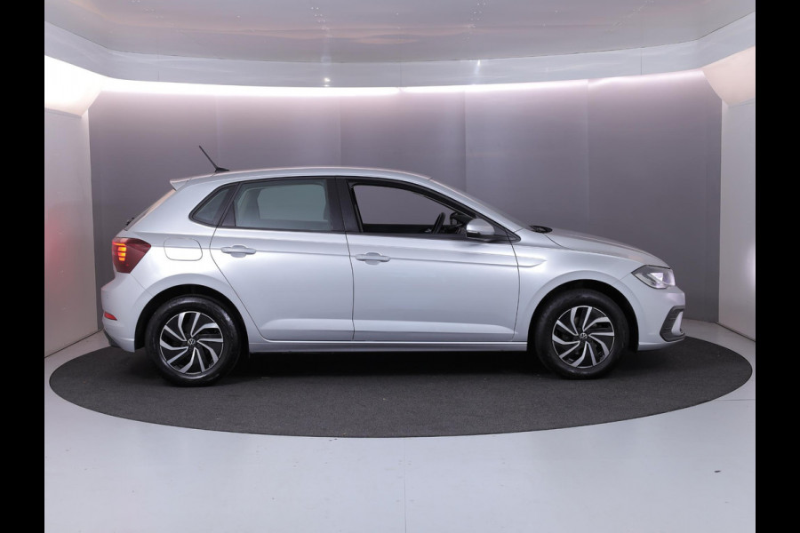Volkswagen Polo 1.0 TSI Life 95pk  Parksensors| 15'LM-velgen| airco |