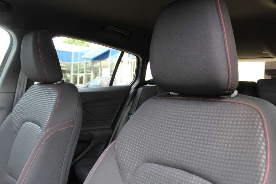 Ford FOCUS Wagon 1.0 EcoBoost Hybrid ST Line X | BLIS | Head-Up | Trekhaak | Adaptieve cruise