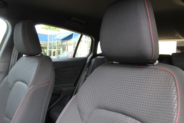 Ford FOCUS Wagon 1.0 EcoBoost Hybrid ST Line X | BLIS | Head-Up | Trekhaak | Adaptieve cruise