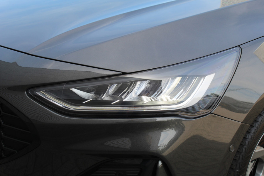Ford FOCUS Wagon 1.0 EcoBoost Hybrid ST Line X | BLIS | Head-Up | Trekhaak | Adaptieve cruise