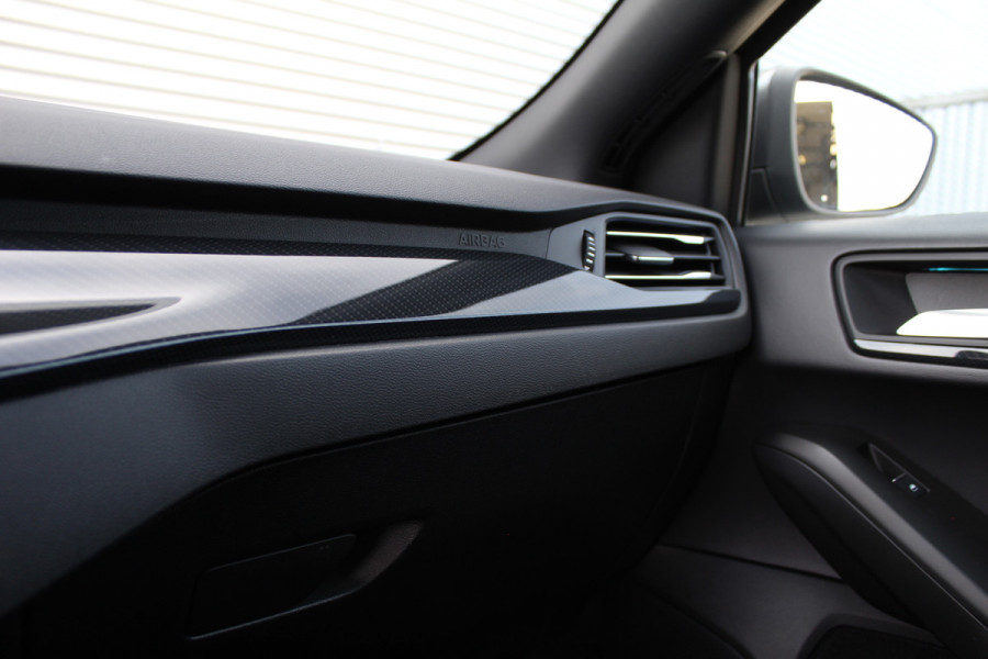 Ford FOCUS Wagon 1.0 EcoBoost Hybrid ST Line X | BLIS | Head-Up | Trekhaak | Adaptieve cruise