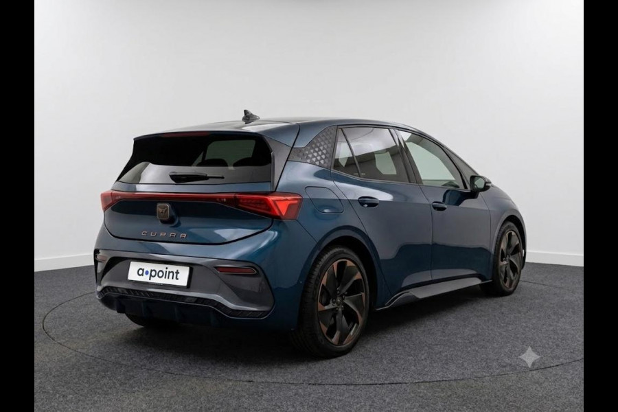 CUPRA Born Performance One 62 kWh 204pk | Elektrisch verstelbare voorstoelen | Navigatie | Parkeercamera | 19 inch Lichtmetalen velgen