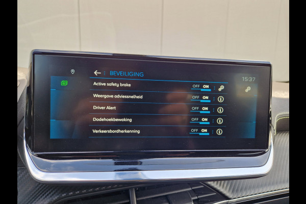 Peugeot 2008 1.5 BlueHDi GT -Line /I Cockpit /Pano