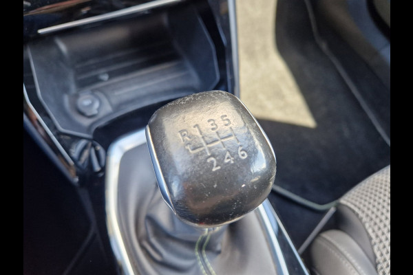 Peugeot 2008 1.5 BlueHDi GT -Line /I Cockpit /Pano
