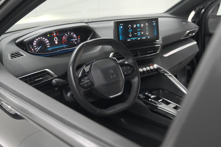 Peugeot 5008 PureTech 130 EAT8 Active Pack Business | 7 Zitplaatsen | Camera | Navigatie | Apple Carplay | Parkeersensoren