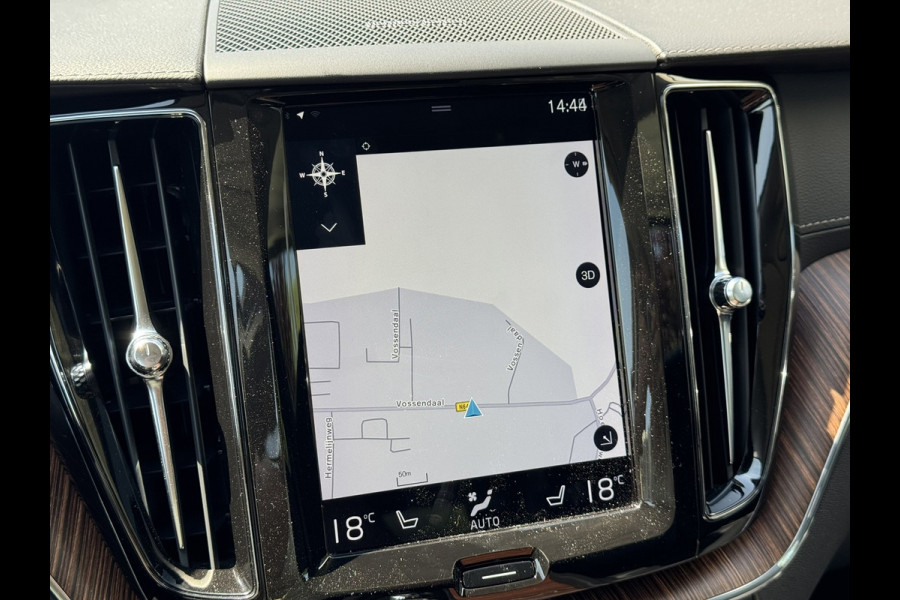 Volvo XC60 2.0 B5 Inscription | Leder, Carplay/Android, Memory, 360 Camera, Scandinavian Line, ACC, Stoel+Stuurverw., | 1e Eig. |