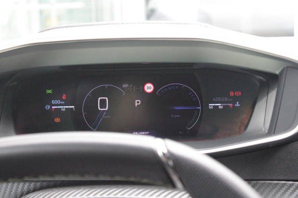 Peugeot 208 1.2 Hybrid 145PK AUTOMAAT GT | NAVIGATIE | DRAADLOZE APPLE CARPLAY/ANDROID AUTO | CAMERA VOOR + ACHTER | FULL LED KOPLAMPEN | LICHTMETALEN VELGEN 17" | DODEHOEK DETECTIE | DRAADLOZE TELEFOONLADER | KEYLESS ENTRY/START | DAB+ RADIO | ADAPTIVE CRUISE CONTROL | CLIMATE CONTROL |