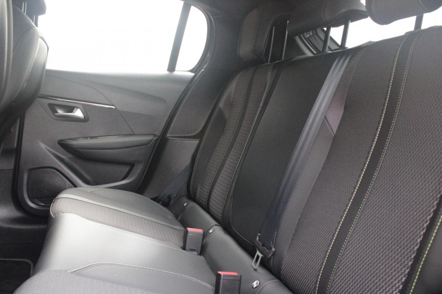 Peugeot 208 1.2 Hybrid 145PK AUTOMAAT GT | NAVIGATIE | DRAADLOZE APPLE CARPLAY/ANDROID AUTO | CAMERA VOOR + ACHTER | FULL LED KOPLAMPEN | LICHTMETALEN VELGEN 17" | DODEHOEK DETECTIE | DRAADLOZE TELEFOONLADER | KEYLESS ENTRY/START | DAB+ RADIO | ADAPTIVE CRUISE CONTROL | CLIMATE CONTROL |