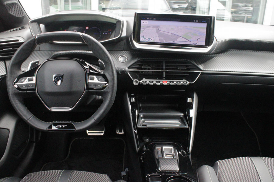 Peugeot 208 1.2 Hybrid 145PK AUTOMAAT GT | NAVIGATIE | DRAADLOZE APPLE CARPLAY/ANDROID AUTO | CAMERA VOOR + ACHTER | FULL LED KOPLAMPEN | LICHTMETALEN VELGEN 17" | DODEHOEK DETECTIE | DRAADLOZE TELEFOONLADER | KEYLESS ENTRY/START | DAB+ RADIO | ADAPTIVE CRUISE CONTROL | CLIMATE CONTROL |