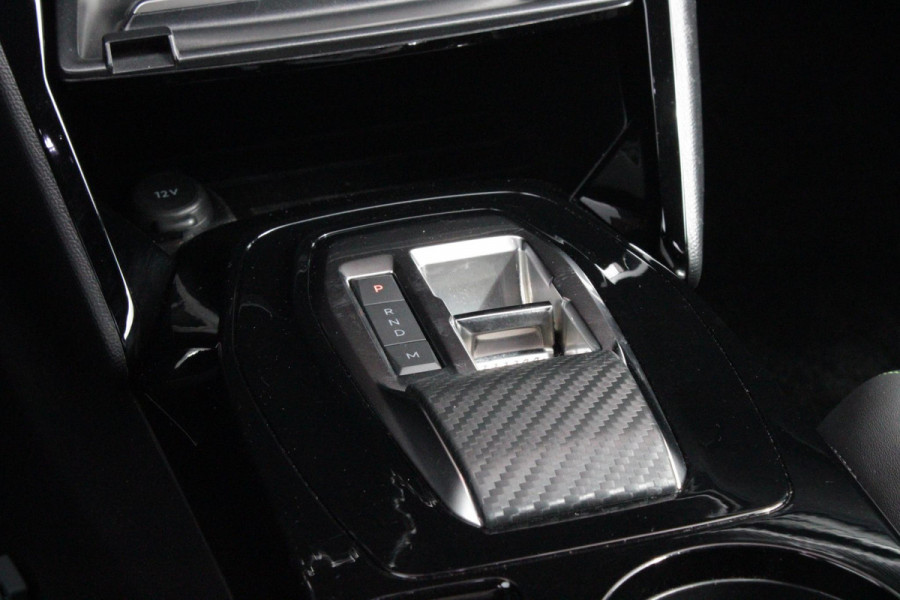 Peugeot 208 1.2 Hybrid 145PK AUTOMAAT GT | NAVIGATIE | DRAADLOZE APPLE CARPLAY/ANDROID AUTO | CAMERA VOOR + ACHTER | FULL LED KOPLAMPEN | LICHTMETALEN VELGEN 17" | DODEHOEK DETECTIE | DRAADLOZE TELEFOONLADER | KEYLESS ENTRY/START | DAB+ RADIO | ADAPTIVE CRUISE CONTROL | CLIMATE CONTROL |