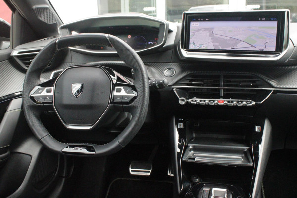 Peugeot 208 1.2 Hybrid 145PK AUTOMAAT GT | NAVIGATIE | DRAADLOZE APPLE CARPLAY/ANDROID AUTO | CAMERA VOOR + ACHTER | FULL LED KOPLAMPEN | LICHTMETALEN VELGEN 17" | DODEHOEK DETECTIE | DRAADLOZE TELEFOONLADER | KEYLESS ENTRY/START | DAB+ RADIO | ADAPTIVE CRUISE CONTROL | CLIMATE CONTROL |