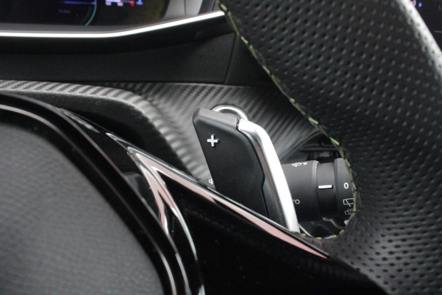 Peugeot 208 1.2 Hybrid 145PK AUTOMAAT GT | NAVIGATIE | DRAADLOZE APPLE CARPLAY/ANDROID AUTO | CAMERA VOOR + ACHTER | FULL LED KOPLAMPEN | LICHTMETALEN VELGEN 17" | DODEHOEK DETECTIE | DRAADLOZE TELEFOONLADER | KEYLESS ENTRY/START | DAB+ RADIO | ADAPTIVE CRUISE CONTROL | CLIMATE CONTROL |