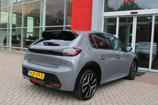 Peugeot 208 1.2 Hybrid 145PK AUTOMAAT GT | NAVIGATIE | DRAADLOZE APPLE CARPLAY/ANDROID AUTO | CAMERA VOOR + ACHTER | FULL LED KOPLAMPEN | LICHTMETALEN VELGEN 17" | DODEHOEK DETECTIE | DRAADLOZE TELEFOONLADER | KEYLESS ENTRY/START | DAB+ RADIO | ADAPTIVE CRUISE CONTROL | CLIMATE CONTROL |