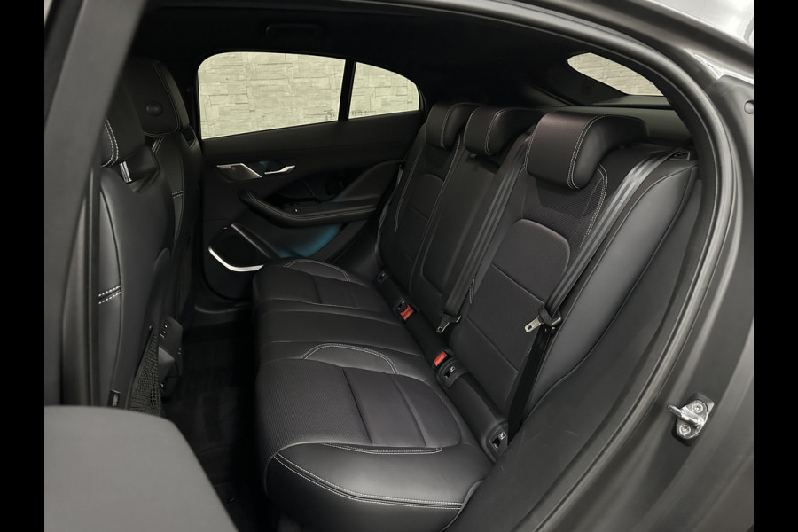 Jaguar I-PACE EV400 HSE 90 kWh | 97,5% SOH | Stoelventilatie | 360 Camera | ACC | Panorama | Meridian-Sound | Stoelverwarming V+A | Memory | Leder | Stuurverwarming | Full-LED | Sfeerverlichting | Keyless-Entry | Carplay | Origineel NL |