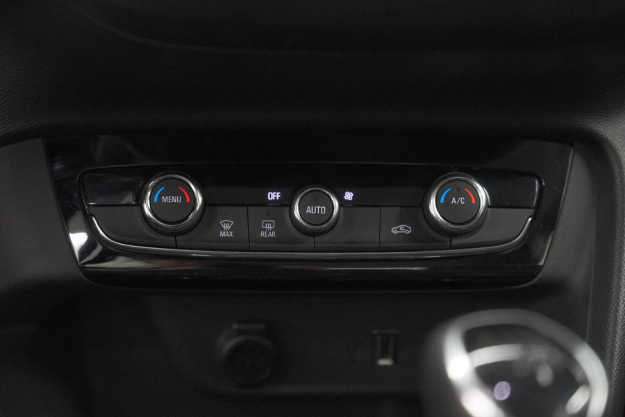 Opel Corsa 1.2 Elegance | Trekhaak | Camera | Dodehoekdetectie | Apple Carplay