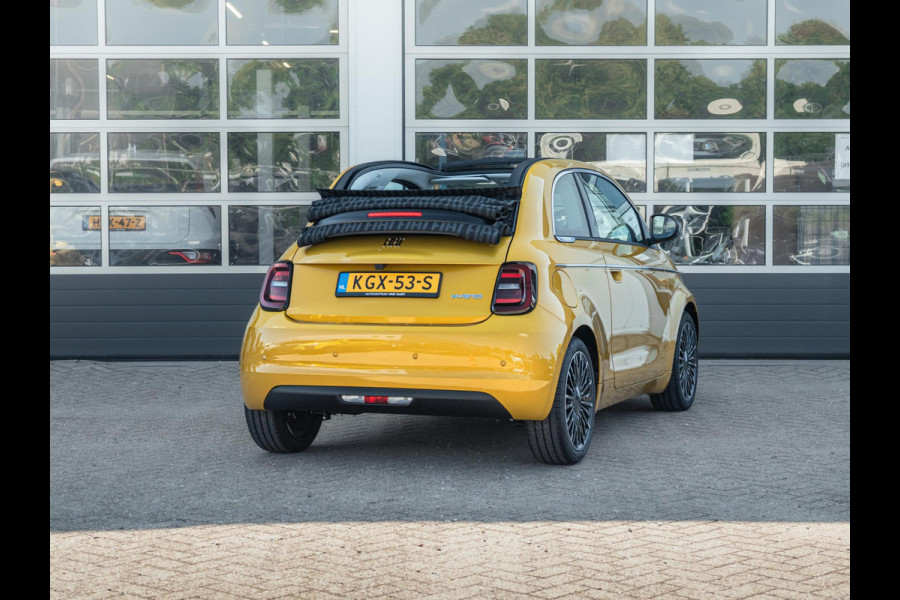 Fiat 500C Hybrid La Prima Cabrio | Clima | LED | PDC | JBL Premium Audio | 17" | Camera | Canneloni Ivory/Piombo interieur