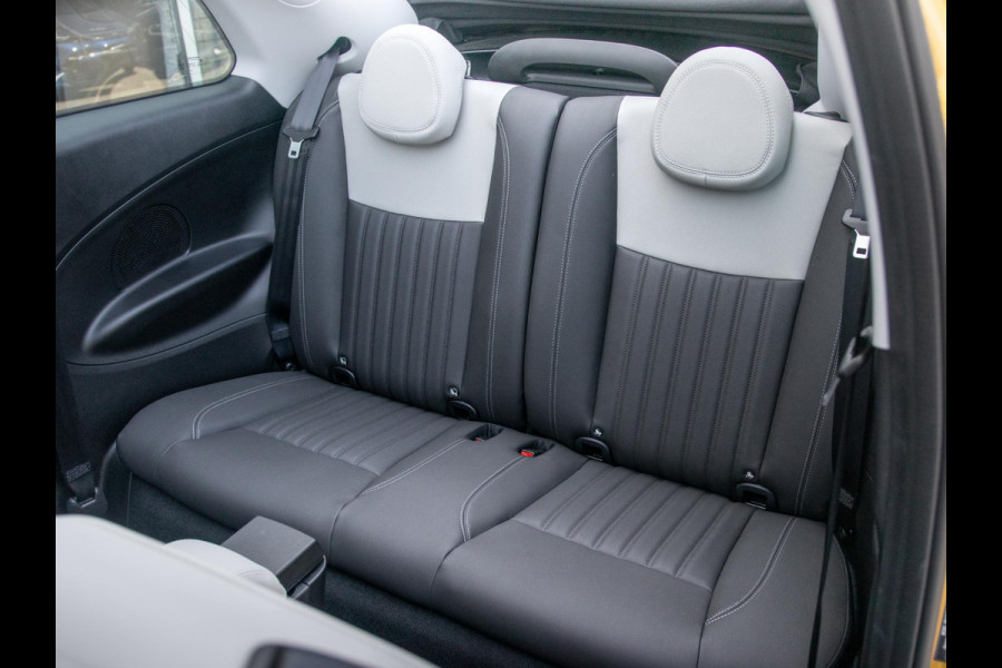Fiat 500C Hybrid La Prima Cabrio | Clima | LED | PDC | JBL Premium Audio | 17" | Camera | Canneloni Ivory/Piombo interieur