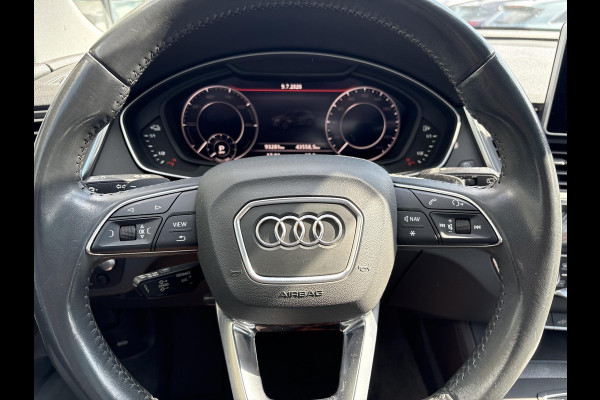 Audi Q5 55 TFSI e quattro S line | Panoramadak | Trekhaak wegklapbaar | Matrix LED | 360 graden camera | Geheugenstoel | Luchtvering | Head up Display | Stoelverwarming | Virtual cockpit | Adaptive cruise control | Massagestoel