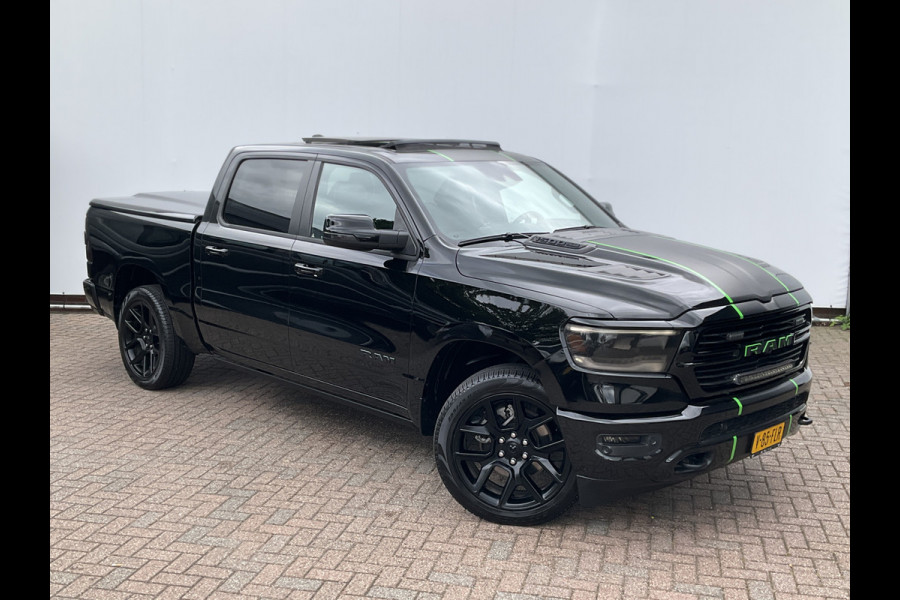 Dodge Ram 1500 5.7 V8 4x4 Crew Cab Limited Laramie Trekhaak Pano Harman/Kardon Leer Treeplanken BOMVOL!