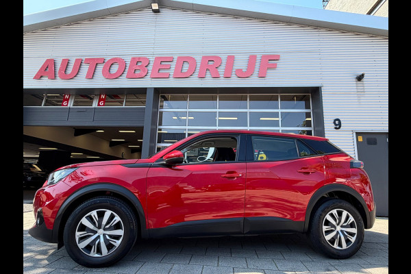 Peugeot 2008 1.2 PureTech Active Pack Premium - 33.000 KM I Navigatie / Apple CarPlay I Airco I PDC I Camera I Dealer onderhouden