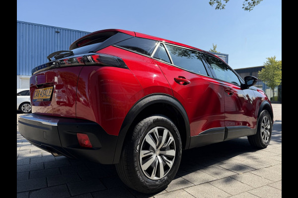 Peugeot 2008 1.2 PureTech Active Pack Premium - 33.000 KM I Navigatie / Apple CarPlay I Airco I PDC I Camera I Dealer onderhouden