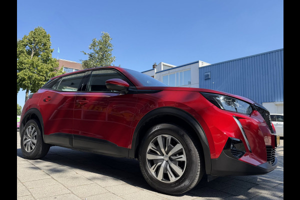 Peugeot 2008 1.2 PureTech Active Pack Premium - 33.000 KM I Navigatie / Apple CarPlay I Airco I PDC I Camera I Dealer onderhouden
