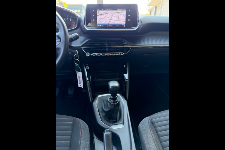 Peugeot 2008 1.2 PureTech Active Pack Premium - 33.000 KM I Navigatie / Apple CarPlay I Airco I PDC I Camera I Dealer onderhouden