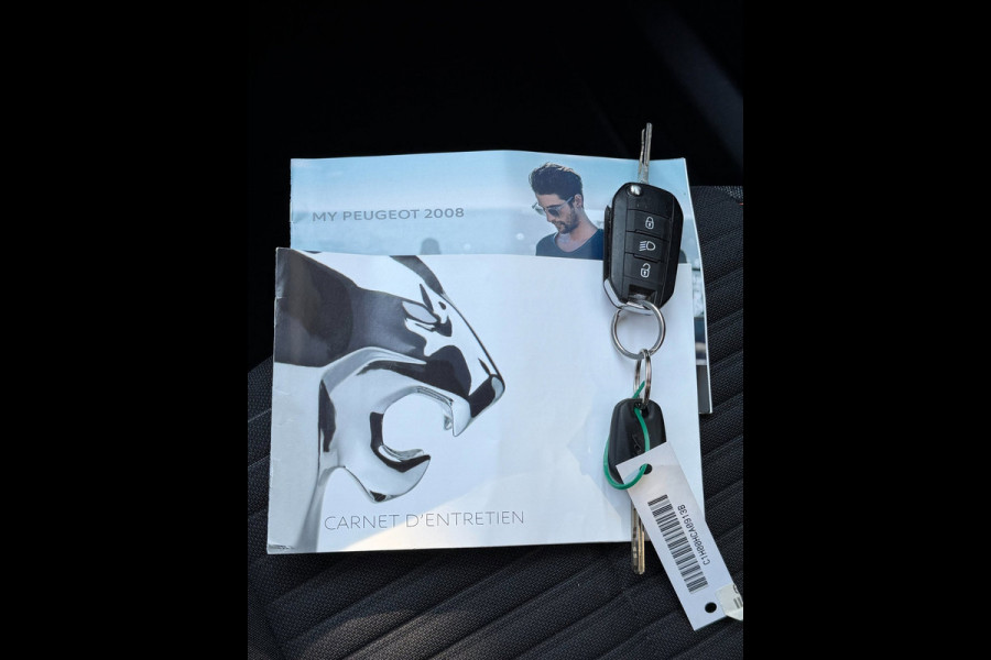 Peugeot 2008 1.2 PureTech Active Pack Premium - 33.000 KM I Navigatie / Apple CarPlay I Airco I PDC I Camera I Dealer onderhouden