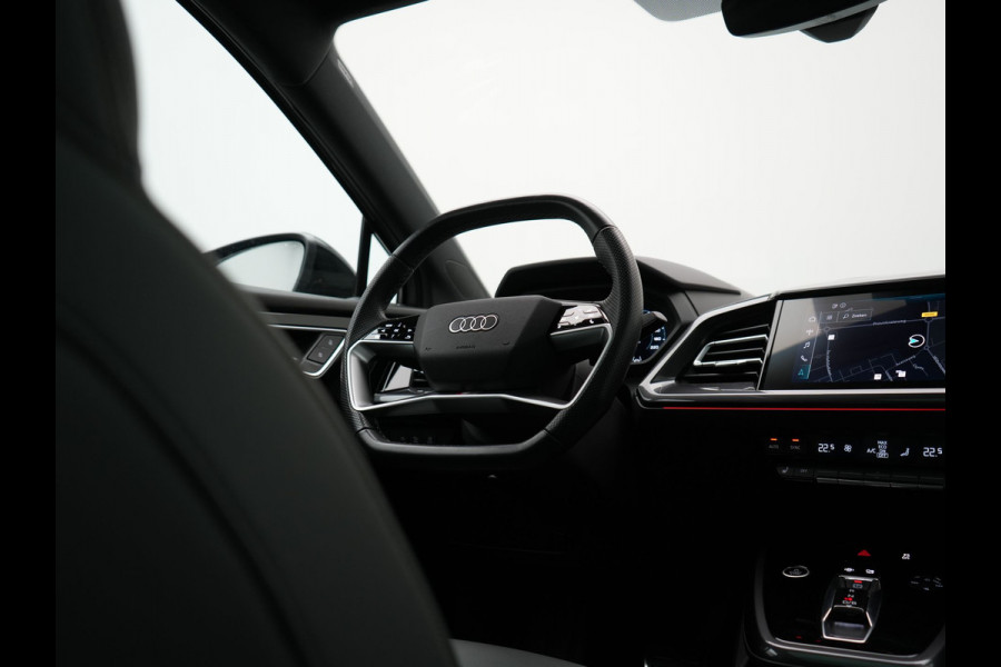 Audi Q4 e-tron 50 Quattro Edition One 2x S Line 77 kWh 300pk Dealer O.H. | Panodak | Head Up | Adaptive Cruise | Matrix LED | Camera | Lederen Sportstoelen Memory & Verwarmd | Keyless | Apple Carplay | Blis | DAB | 21"L.M |