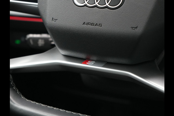 Audi Q4 e-tron 50 Quattro Edition One 2x S Line 77 kWh 300pk Dealer O.H. | Panodak | Head Up | Adaptive Cruise | Matrix LED | Camera | Lederen Sportstoelen Memory & Verwarmd | Keyless | Apple Carplay | Blis | DAB | 21"L.M |