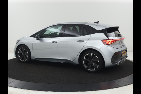 CUPRA Born Business 62 kWh | SOH 91.0% | Panoramadak | Adaptive cruise | Camera | Park assist | Stuur/stoel verwarming | Sfeerverlichting | Full LED |
