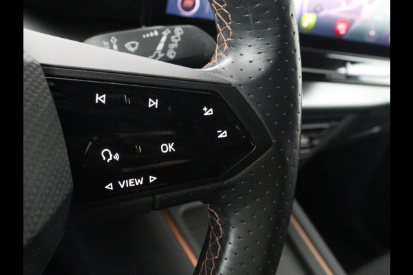CUPRA Born Business 62 kWh | SOH 91.0% | Panoramadak | Adaptive cruise | Camera | Park assist | Stuur/stoel verwarming | Sfeerverlichting | Full LED |