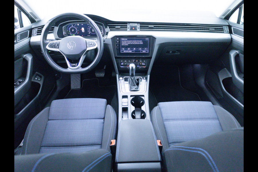 Volkswagen Passat Variant 1.4 TSI PHEV GTE Business | Elec. trekhaak | Head-Up | Elec. verst. best.stoel met geheugen | Stoelverw. | Elec. klep, Navigatie, App. connect, Travel assist, IQ Led