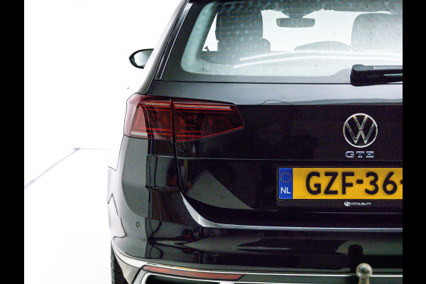Volkswagen Passat Variant 1.4 TSI PHEV GTE Business | Elec. trekhaak | Head-Up | Elec. verst. best.stoel met geheugen | Stoelverw. | Elec. klep, Navigatie, App. connect, Travel assist, IQ Led