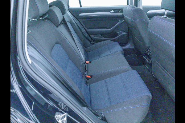 Volkswagen Passat Variant 1.4 TSI PHEV GTE Business | Elec. trekhaak | Head-Up | Elec. verst. best.stoel met geheugen | Stoelverw. | Elec. klep, Navigatie, App. connect, Travel assist, IQ Led