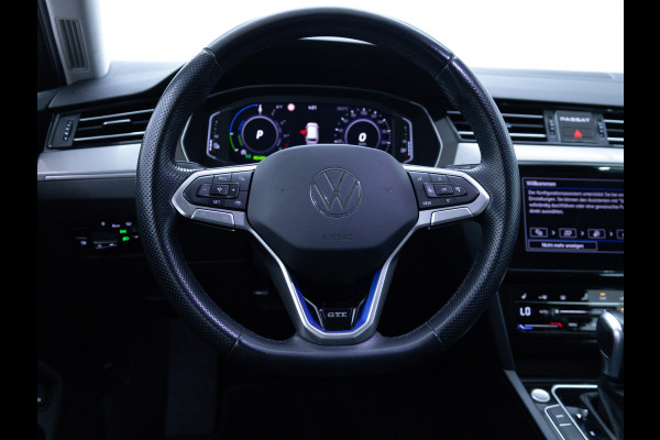 Volkswagen Passat Variant 1.4 TSI PHEV GTE Business | Elec. trekhaak | Head-Up | Elec. verst. best.stoel met geheugen | Stoelverw. | Elec. klep, Navigatie, App. connect, Travel assist, IQ Led