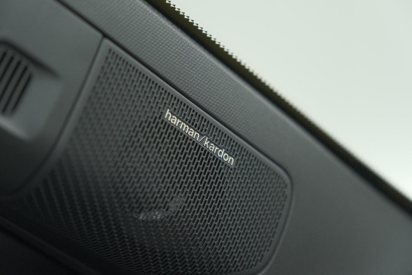 Renault 5 comfort range iconic cinq 52 kWh | 99,1% SOH | Adaptieve Cruise Control | Harman Kardon | Camera
