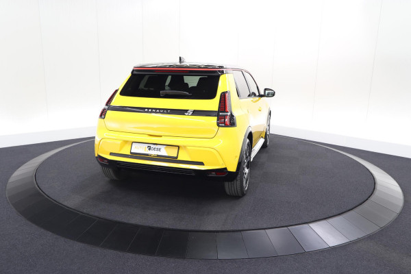 Renault 5 comfort range iconic cinq 52 kWh | 99,1% SOH | Adaptieve Cruise Control | Harman Kardon | Camera