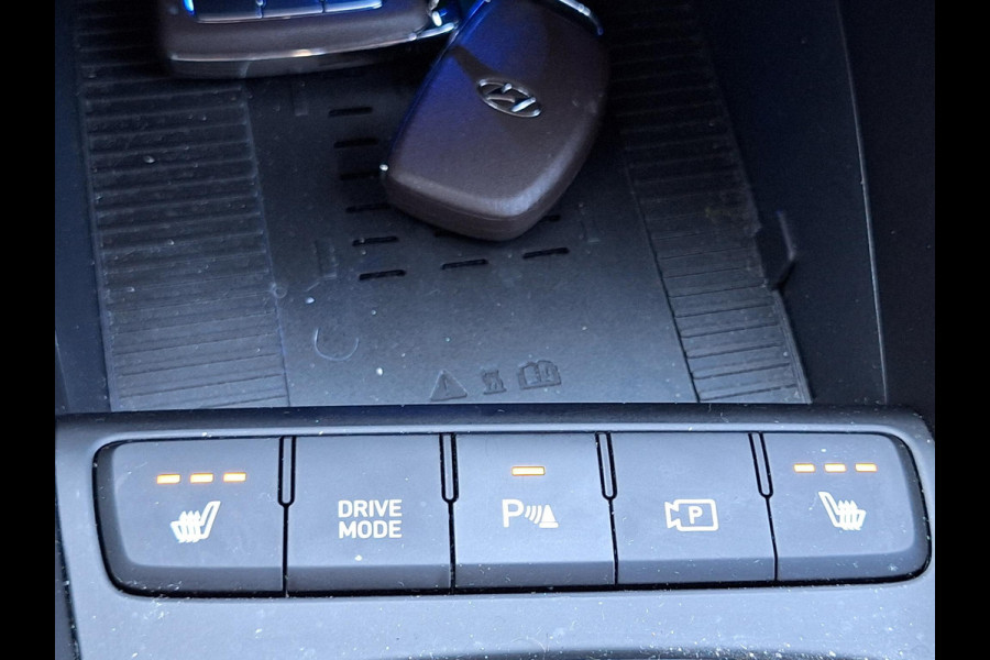 Hyundai i20 1.0 T-GDI Premium | Climate | LED | Camera | Stuur-en Stoelverwarming | NAP |