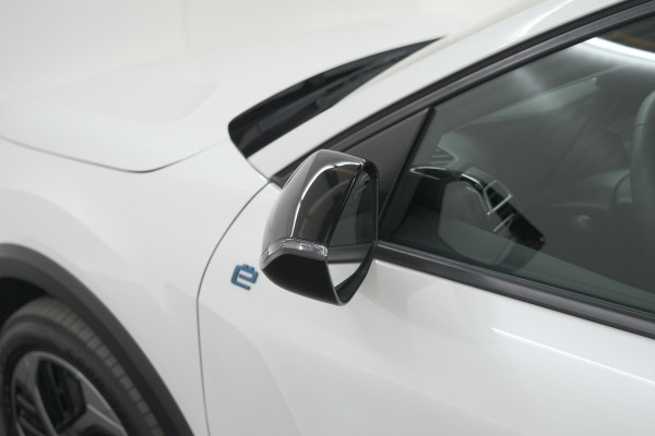 Citroën Ë-C4 X You 50 kWh | SOH 97,1% | 3 FASE Laadfunctie | Camera | Apple Carplay