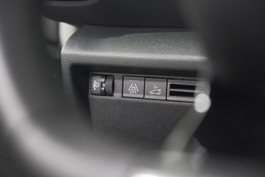 Citroën Ë-C4 X You 50 kWh | SOH 97,1% | 3 FASE Laadfunctie | Camera | Apple Carplay