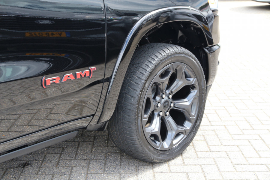 Dodge Ram 1500 5.7 HEMI V8 | Luchtvering | Virtual cockpit | Panorama | Vol!!