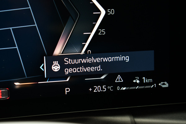 BMW 3 Serie Touring 330e xDrive M-Sport Pro Frozen-Grey Pano Trekh El-zetel HUD Merino-leder 19inch Adp-onderstel