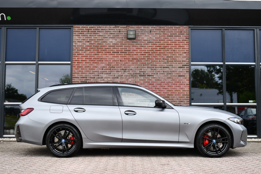 BMW 3 Serie Touring 330e xDrive M-Sport Pro Frozen-Grey Pano Trekh El-zetel HUD Merino-leder 19inch Adp-onderstel