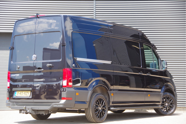 Volkswagen Crafter 35 2.0 TDI L3H3(L2H2) BLACK EDITION! AUT. LED, TREKHAAK, BETIMMERING, STOELVERWARMING, GEVEERDE ERGO COMFORT STOEL, CAMERA, NAVI