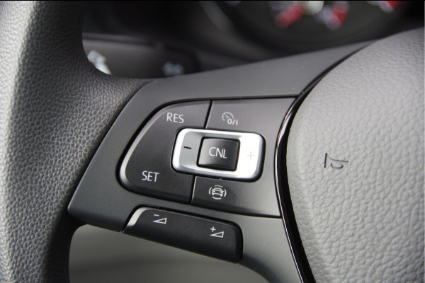 Volkswagen Crafter 35 2.0 TDI L3H3(L2H2) BLACK EDITION! AUT. LED, TREKHAAK, BETIMMERING, STOELVERWARMING, GEVEERDE ERGO COMFORT STOEL, CAMERA, NAVI