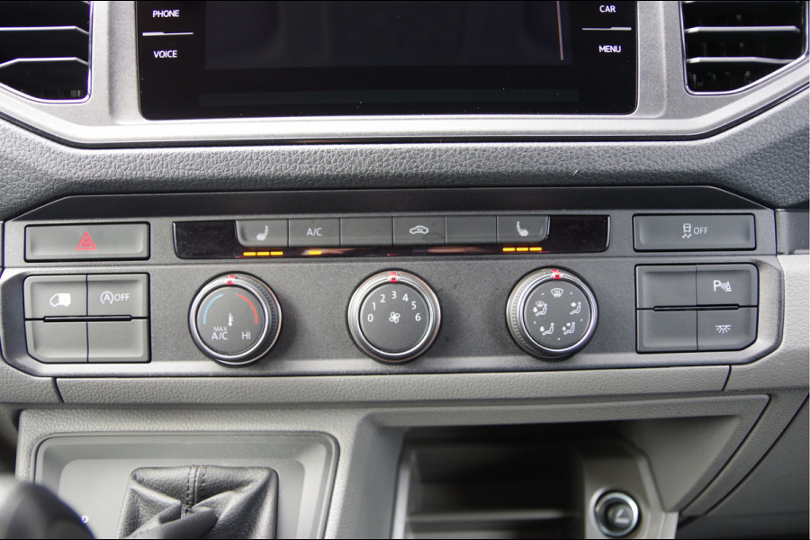 Volkswagen Crafter 35 2.0 TDI L3H3(L2H2) BLACK EDITION! AUT. LED, TREKHAAK, BETIMMERING, STOELVERWARMING, GEVEERDE ERGO COMFORT STOEL, CAMERA, NAVI