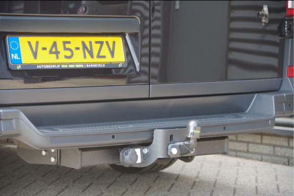 Volkswagen Crafter 35 2.0 TDI L3H3(L2H2) BLACK EDITION! AUT. LED, TREKHAAK, BETIMMERING, STOELVERWARMING, GEVEERDE ERGO COMFORT STOEL, CAMERA, NAVI