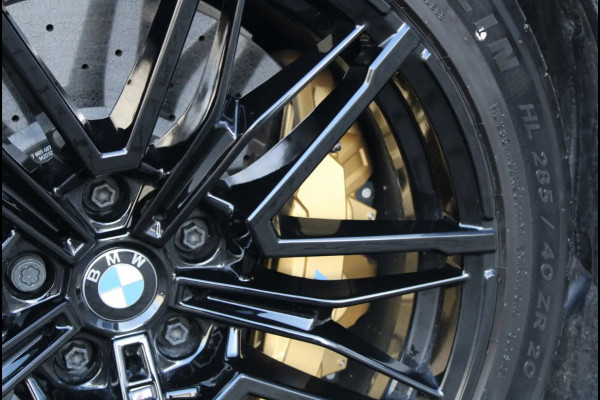 BMW M5 Touring | Kreidegrau Ind. | Ultimate Pack | Keramisch | Pano | Trekh | B&W | DA+